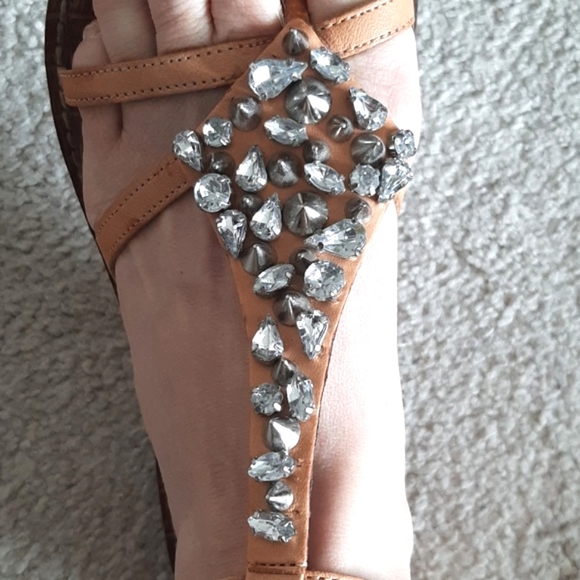 SAM EDELMAN Gorgeous Strappy, Tan Leather Sandals w Rhinestone & Stud Details - Picture 3 of 15